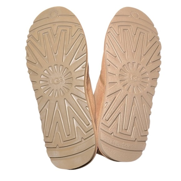 NEW UGG Tan Suede Ankle Boots with Sheepskin Lining